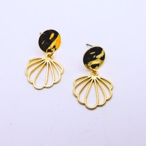 Gold Shell Outline Earring